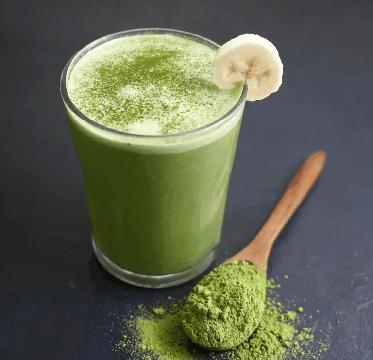 Creamy Banana Matcha Smoothie Recipe