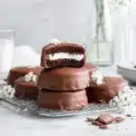 Mini Chocolate Cakes with Marshmallow Recipe