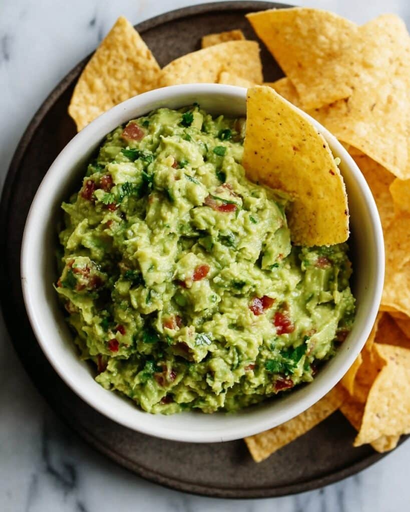 Best Ever Guacamole (Fresh, Easy & Authentic) Recipe