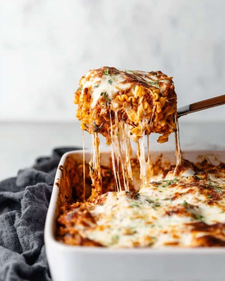 Easy & Cheesy Baked Spaghetti Recipe