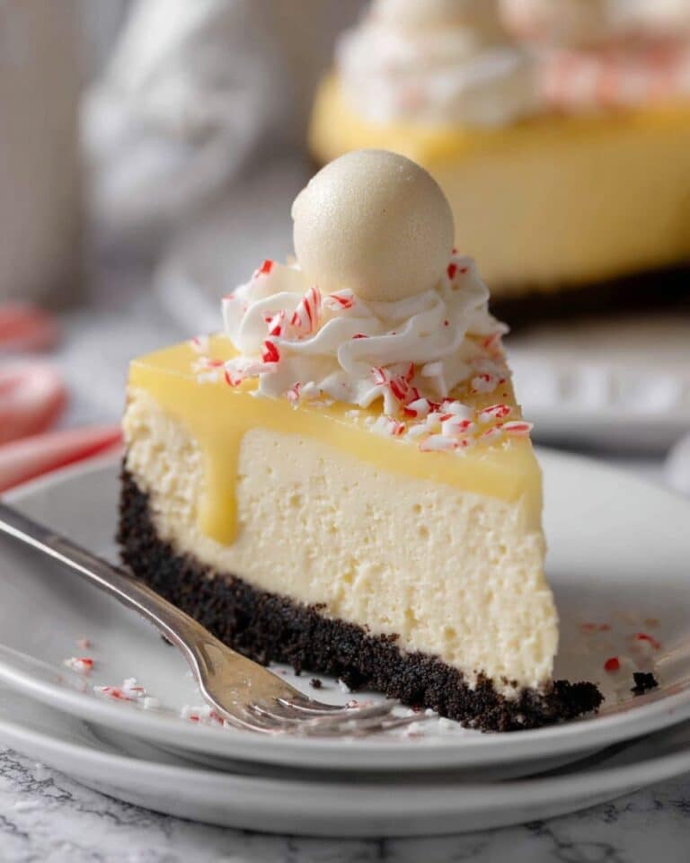 Peppermint Cheesecake with Oreo Crust and White Chocolate Ganache Recipe